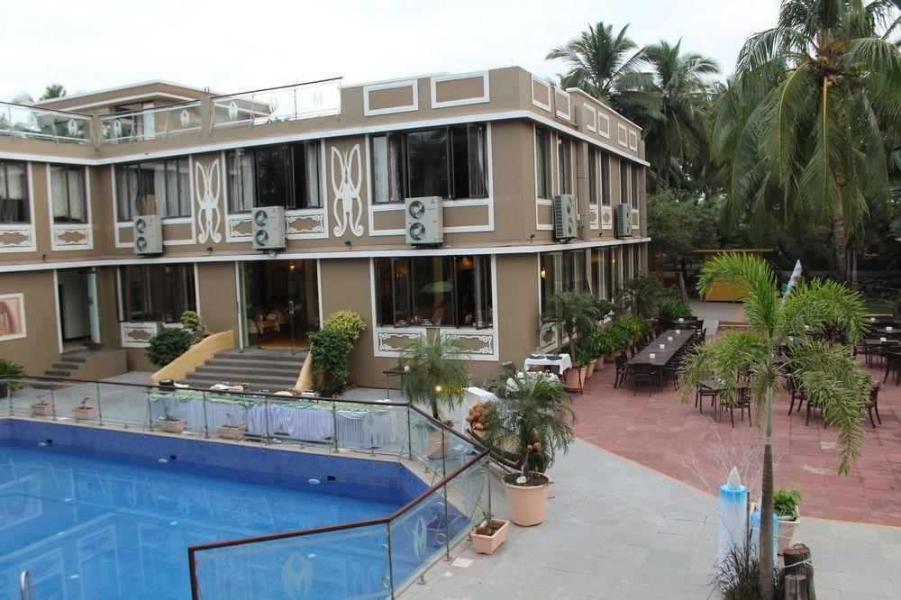 Hotel Club Mahindra Acacia Palms Colva Exterior foto